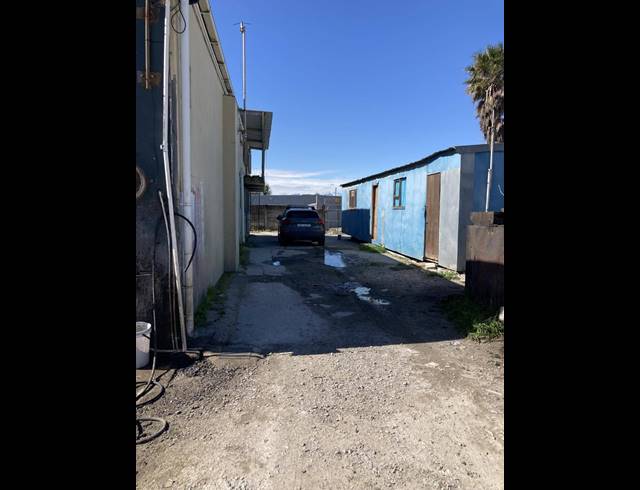 4,560M² VACANT LAND SOLD IN WETTON